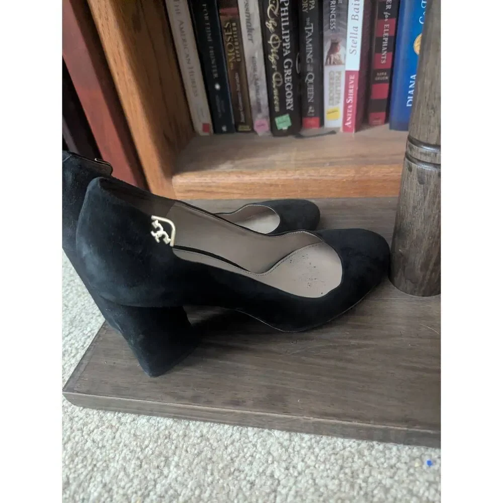Tory Burch Women's Size 8.5 Black Suede Leather Heeled Pump Heels